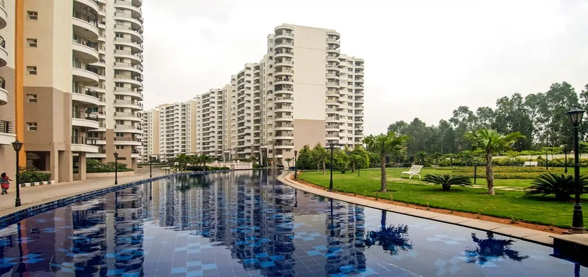 Purva Eminora Swimming Pool View